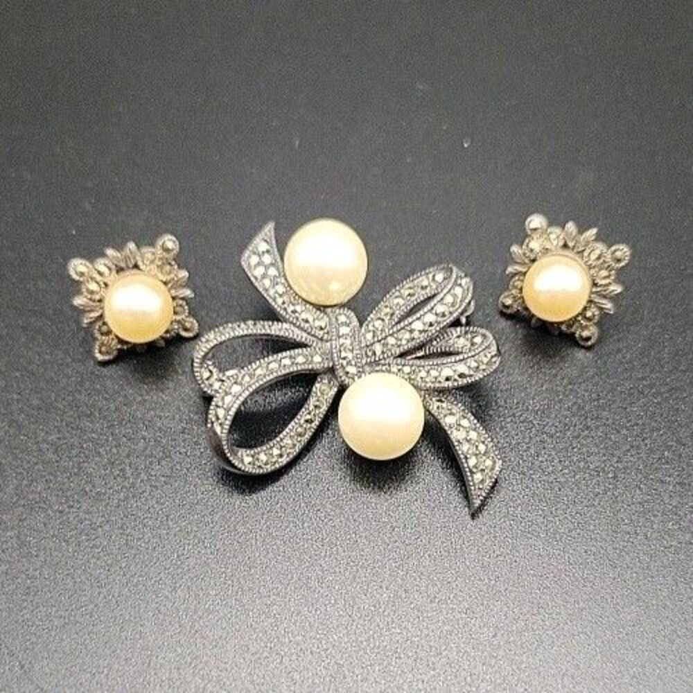 Judith Jack Sterling Marcasite Pearl Bow Brooch & Malta 925 Earring Set